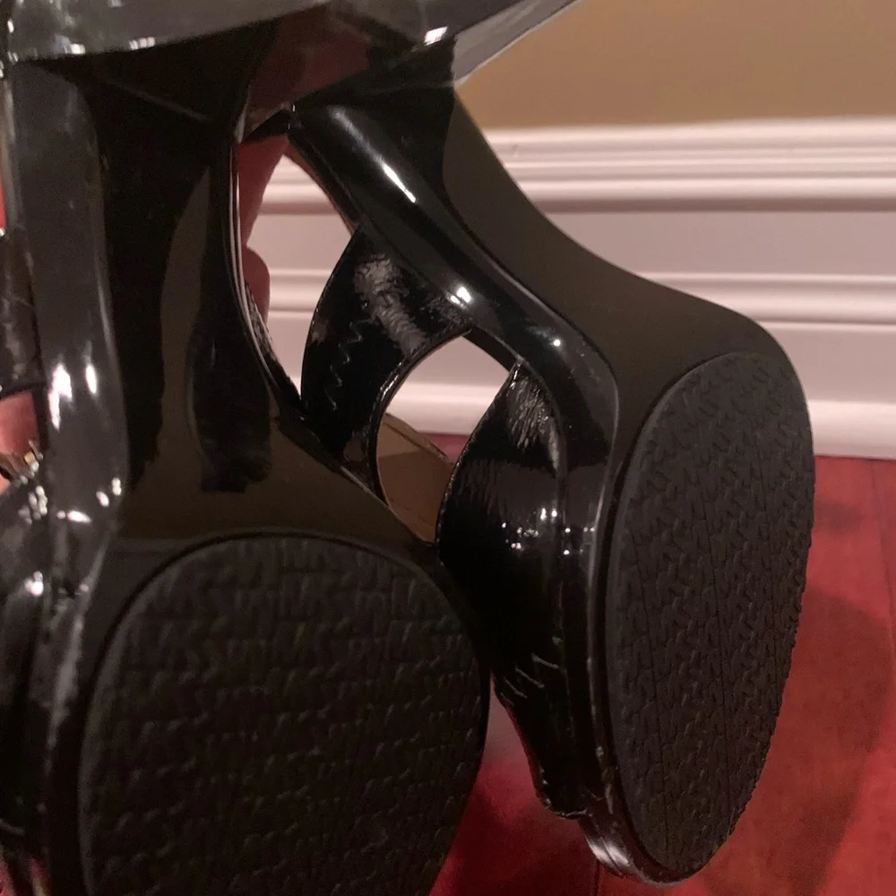 Michael Kors black shoes size 5.5; worn once and like new - Picture 6 of 6
